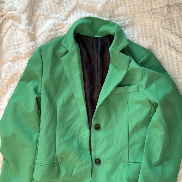 Custom Green Suit Set - - Picture 2 of 5